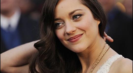 Έγκυος η Marion Cotillard!