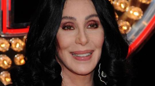 H Cher αποκάλυψε ότι έχει κοιμηθεί με γυναίκα καθώς και με….