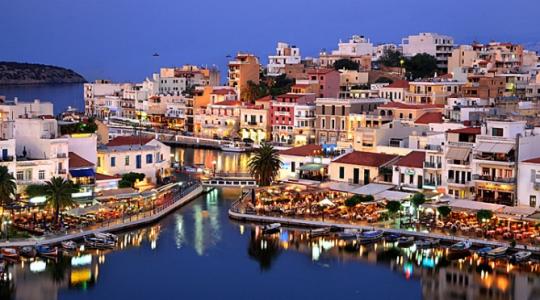 Μερικές από τις ομορφότερες παραλιακές πόλεις στην Ελλάδα!