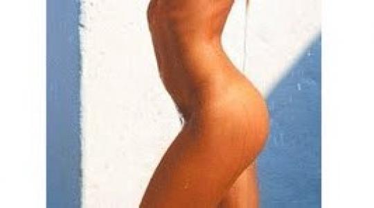 Θέλετε να δείτε την Elisabetta Canalis γυμνή?