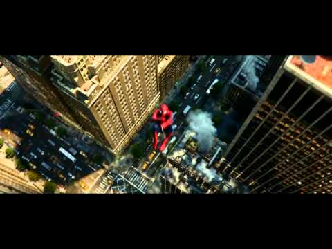 Δείτε την εναρκτήρια ελεύθερη πτώση του Amazing Spider-Man στη νέα ταινία