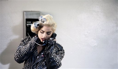 Η Lady Gaga θα κάνει το δικό της…Moonwalk…