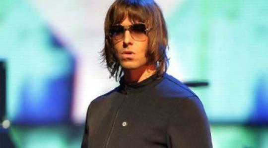 Liam Gallagher : Οι U2 πληρώνουν ανθρώπους για να λένε ότι είναι θαυμαστές τους!