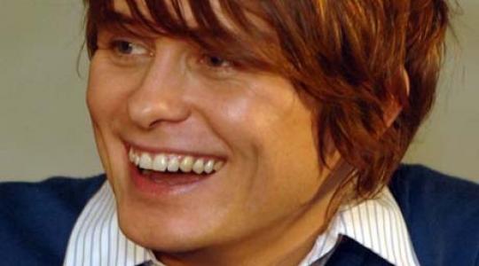 Ο Mark Owen ζητάει βοήθεια από τον Robbie Williams για το πρόβλημα αλκοολισμού του!