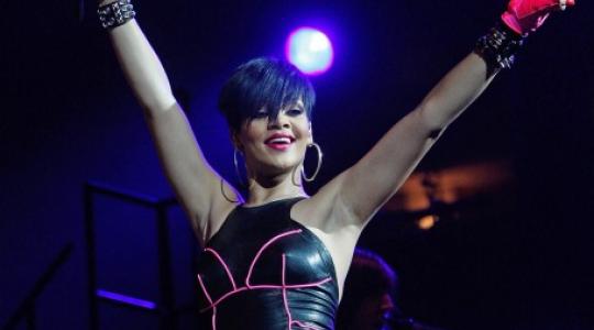Πάνε και τα πρώτα 2000 εισητήρια για την συναυλία της Rihanna…