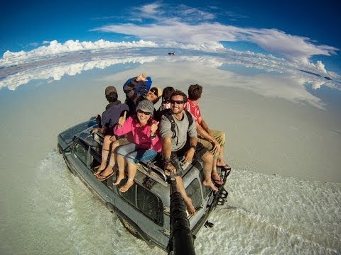 Οι πιο ακραίες και επικές selfie μέσα σε 3 χρόνια από έναν άνθρωπο, που γυρίζει τον κόσμο!