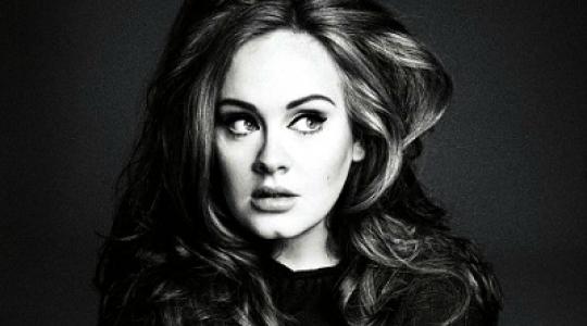 Η Adele μαγεύει στο φετινό “iTunes festival”…