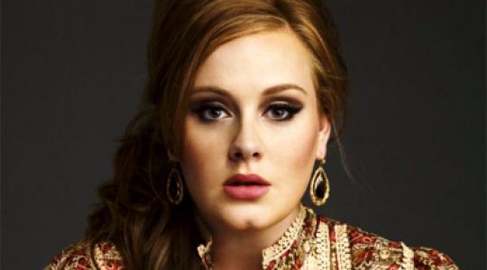 Η Adele εκτοξεύεται…