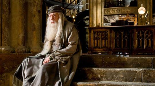 Είστε έτοιμοι για νέο Dumbledore; Τα Fantastic Beasts είναι.