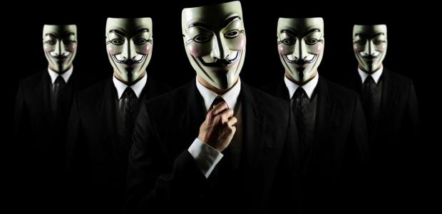 Φωτογραφία: Οι Anonymous εμφανίστηκαν στο δελτίο της ΕΡΤ!