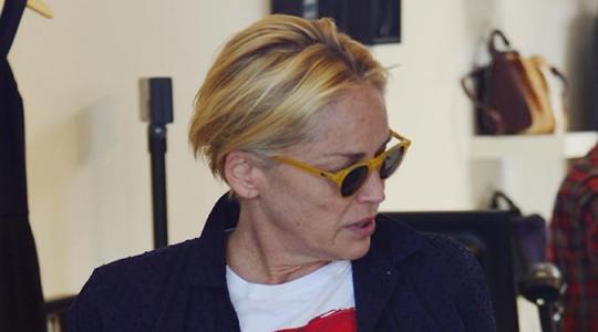 Η Sharon Stone άβαφη και πιο γερασμένη από ποτέ!