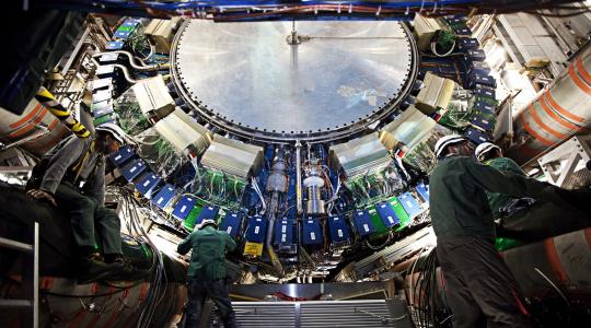 Ένας Έλληνας εικαστικός στο CERN