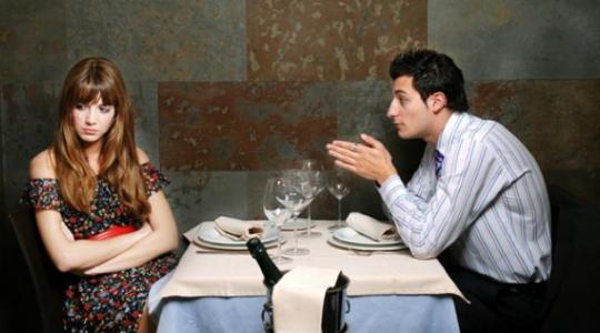 14 Προτάσεις που δεν πρέπει να πει ένας άντρας σε ένα ραντεβού!