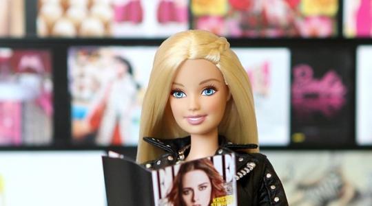 Η άχρηστη πληροφορία της ημέρας! Ποιό είναι το επώνυμο της κούκλας Barbie;