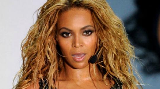 Η Beyonce παρέμεινε στη κορυφή της Αγγλίας…