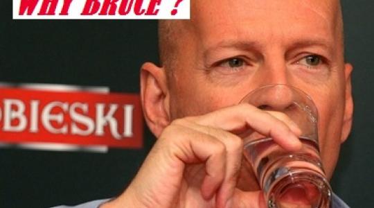 Bruce Willis: Αν και πρώην αλκοολικός θα διαφημίσει βότκα