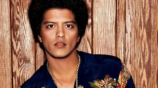 Η ερμηνεία του Bruno Mars στα MTV EMA