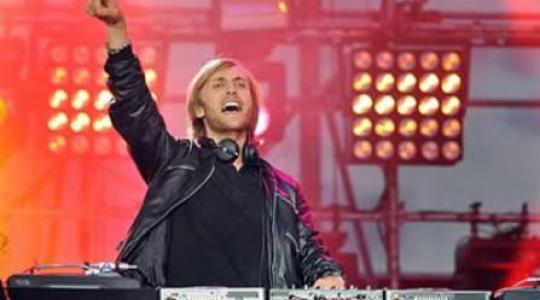 Ο David Guetta χώρισε μετά από 24 χρόνια γάμου!