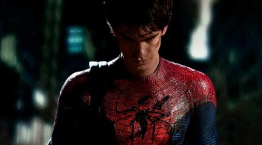 Ο Άντριου Γκάρφιλντ ως νέος Spider-Man αποκαλύπτεται στην πρώτη του φωτογραφία