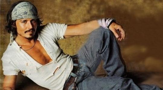 Johnny Depp: Fit παρά τα 47 του χρόνια.. Δείτε την φωτογραφία..