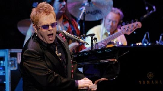 Ο Elton John, θα κάνει μία… πριγκιπική εμφάνιση..!