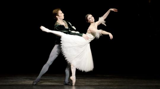 THE ROYAL BALLET: Giselle