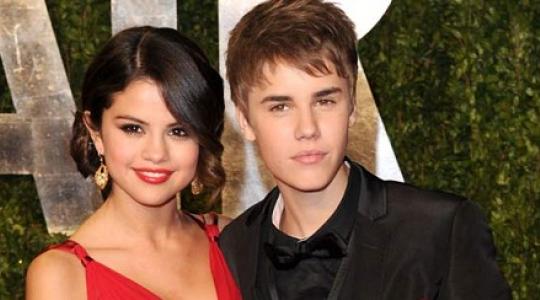 Δείτε την Selena Gomez και τον Justin Bieber.. ολόγυμνους.!