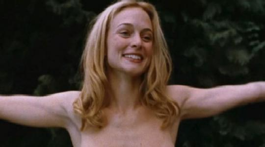 Η Heather Graham σε ένα topless που θα μας πάρει καιρό να ξεχάσουμε!