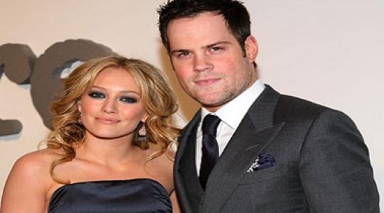 Παντρεύεται η Hillary Duff…