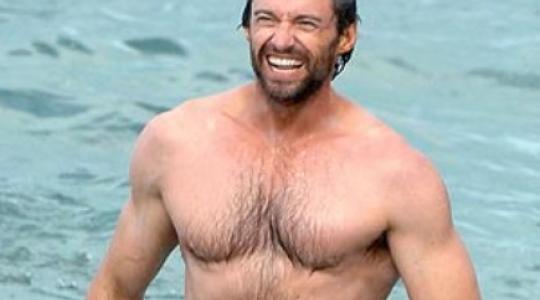 Ο Hugh Jackman προσφέρεται γυμνός!!