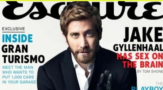 O Jake Gyllenhaal στο εξώφυλλο του περιοδικού Esquire..