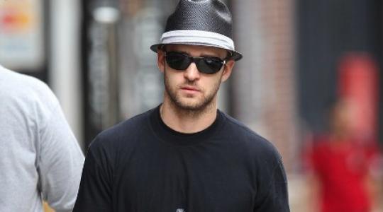 5 φωτογραφίες του ’90 που ο Justin Timberlake θα ήθελε να κάψει..