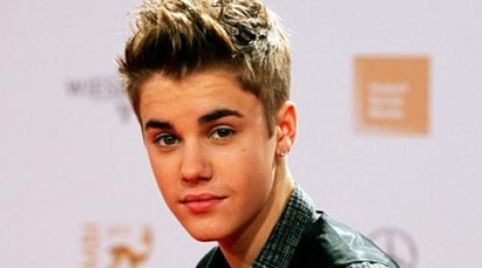 Ξέρασε πάνω στην σκηνή ο Justin Bieber!!! Δείτε το αηδιαστικό βίντεο…