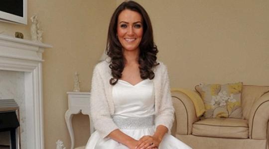 32χρονη σωσίας της Kate Middleton έκανε την τύχη της μιμούμενη τη Δούκισσα!