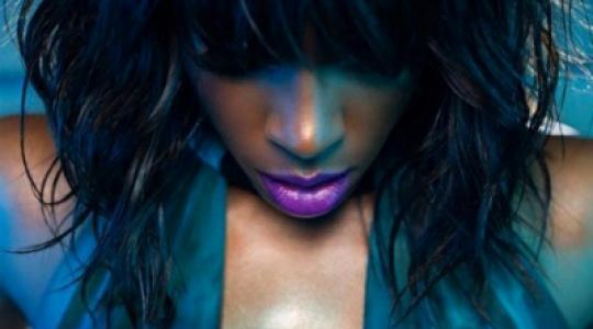 Πάρε μια πρώτη γεύση από το ολοκαίνουριο βίντεο της Kelly Rowland με τον Lil’ Wayne για το κομμάτι “Motivation”…
