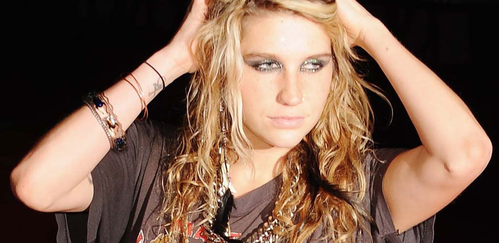 Kesha: Δημοσίευσε γυμνή της φωτογραφία στο Twitter!