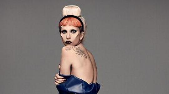 Κυκλοφόρησε ολόκληρη η σοκαριστική φωτογράφηση της Lady Gaga, για το περιοδικό i-D…