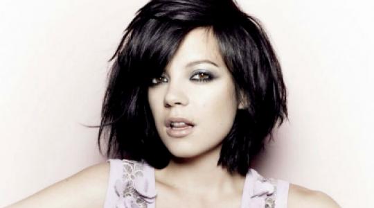 Σκοπεύει να επιστρέψει μουσικά η Lily Allen…