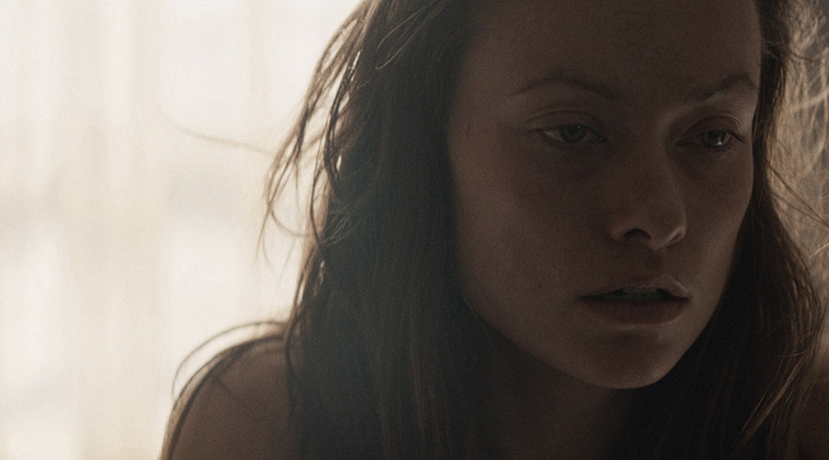 Κάτι δεν πάει καλά με την Olivia Wilde στο πρώτο trailer του «Meadowland»