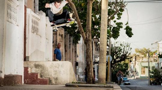 Cuban Fidelity: Skateboarding πίσω στο χρόνο