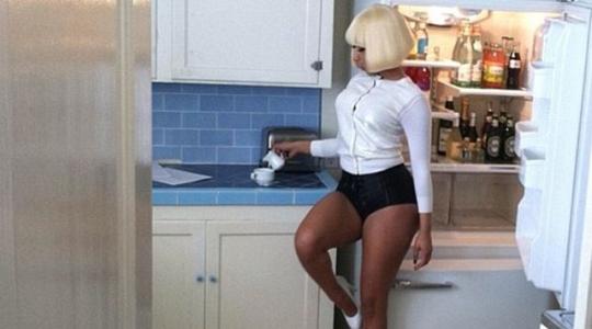 Nicki Minaj: Πόσταρε φωτογραφία με το εσώρουχό της…