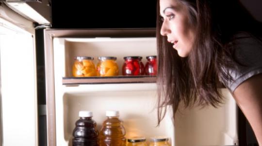 Οι τροφές που δεν πρέπει να καταναλώνουμε πριν πέσουμε για ύπνο!