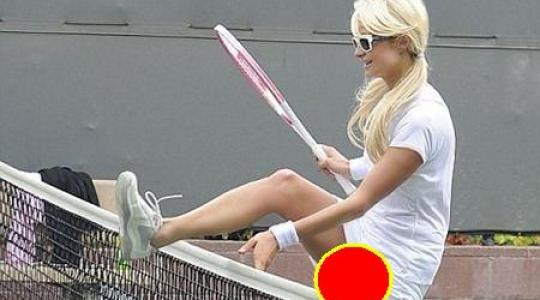 Για να παίξει τένις πήγε η Πάρις Χίλτον, όμως άλλα μας έδειξε!!!