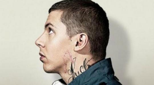 Ο Professor Green χτυπάει πρωτιά στην Αγγλία…