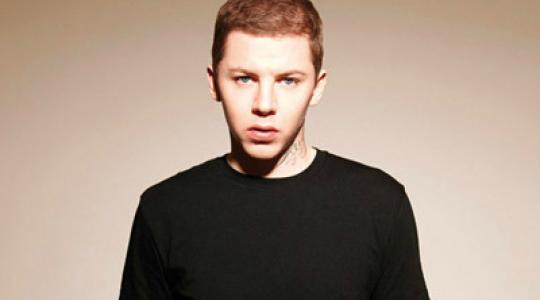 Ανακοίνωσε περιοδεία για το 2012 ο Professor Green…