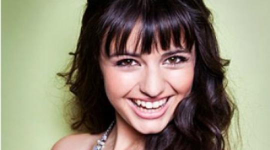 Ακούστε το ολοκαίνουριο κομμάτι της Rebecca Black με τίτλο “Person of interest”…