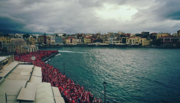 Χιλιάδες Αγιοβασίληδες στα Χανιά!