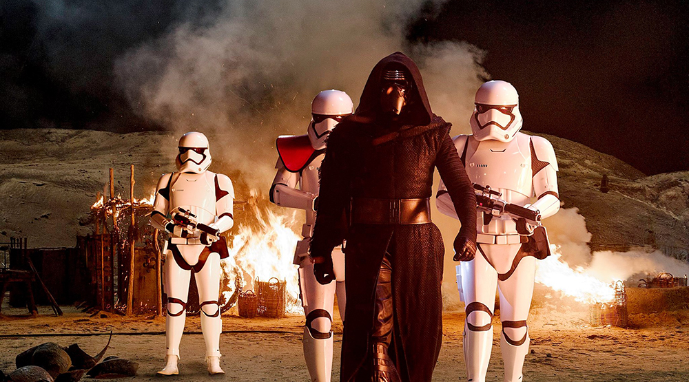 Το «Star Wars: The Force Awakens» “βούλιαξε” τον Τιτανικό