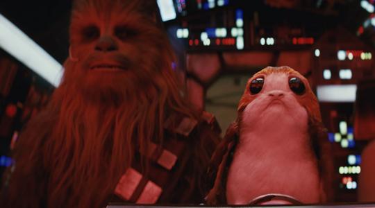 Ο Chewbacca δεν συμπαθεί και πολύ το porg στο νέο trailer του Star Wars