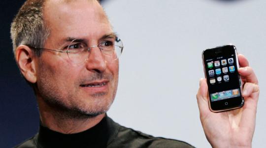 O Ashton Kutcher ως Steve Jobs